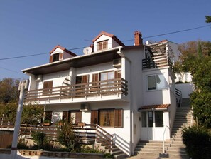 Exterior - Holiday apartment Adriatic Sea at 50 m (Baška)