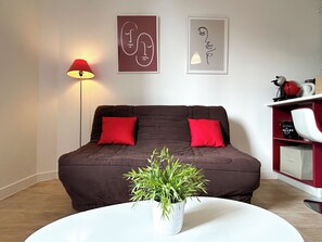 Interior - Le Havre du Port - T2, quiet, sleeps 4, near Port (Cancale)