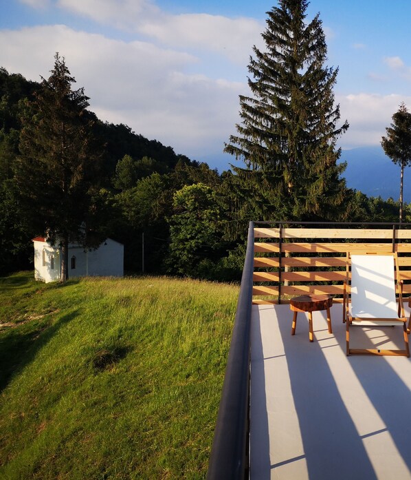 Property grounds - Luxury apartment in a family country house on top of  the hill (Tolmin)