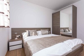 3 室のベッドルーム、WiFi