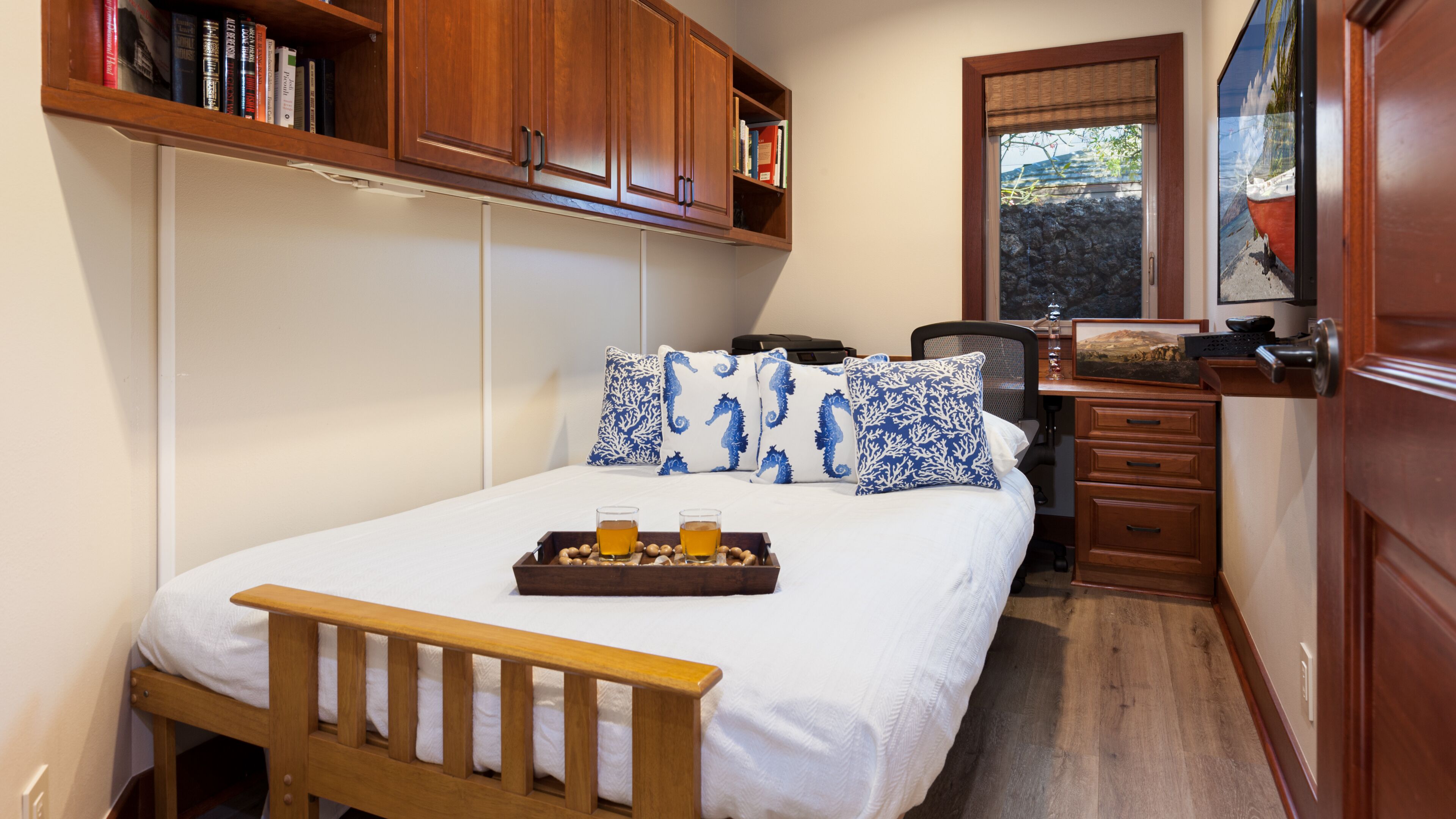 3 bedrooms, desk, iron/ironing board, WiFi