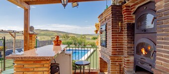 Cubo's Casa Rural Villa Los Mellizos / klättring / Caminito del Rey / privat pool