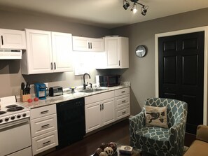 Fridge, microwave, oven, stovetop - A little bit of country, a little bit of Rock & Roll (Kingston Springs)