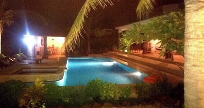 Raro: La Somone Vista exclusiva del manglar - 7 personas, 3 habitaciones + 1 sofá cama