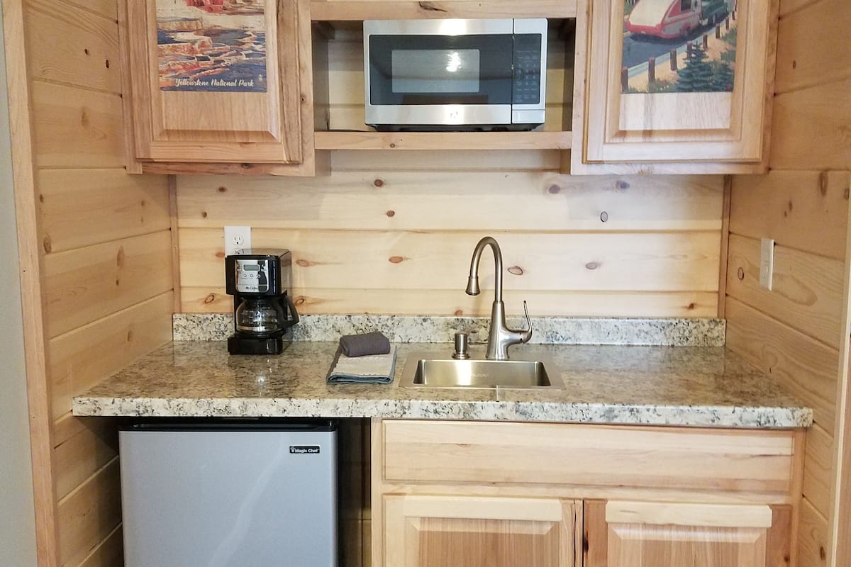 deluxe room, 2 queen beds, mountain view | 1 bedroom, premium bedding, pillow-top beds, individually decorated