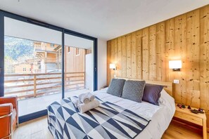 3 chambres, fer et planche à repasser, Wi-Fi gratuit, draps fournis