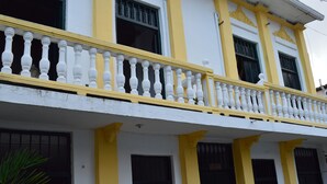 Unclassified image, 3 of 18, button - 10 min walled city Single Aptment / Getsemani_301 (Cartagena)