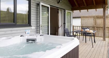 The Clover Lodge, Redlake Farm