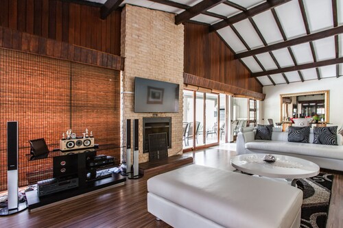 #AlimamaSpaces: Manson's Bryanston House