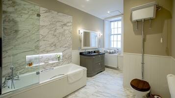 Kombination af bruser/badekar