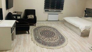 Blackout drapes, iron/ironing board (on request), WiFi (free) - Sakho Hotel - Hostel (Dushanbe)
