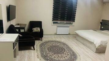 Standaard tweepersoonskamer | Verduisterende gordijnen, een strijkplank/strijkijzer, gratis wifi