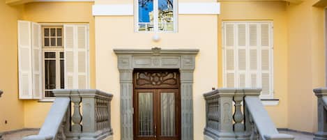 DĂ©tail de lâextĂ©rieur