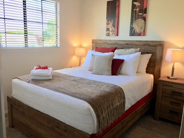 4 bedrooms, desk, iron/ironing board, WiFi