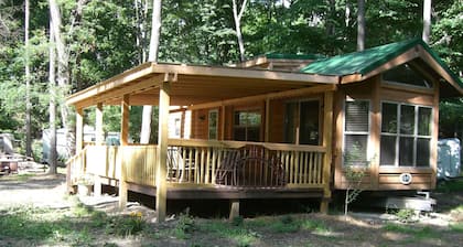 "Butternut Camp" - in Wäldern