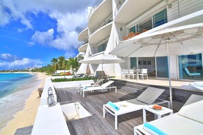 Property grounds - Five Star Luxury Beachfront Condo Private Hot Tub (Simpson Bay)