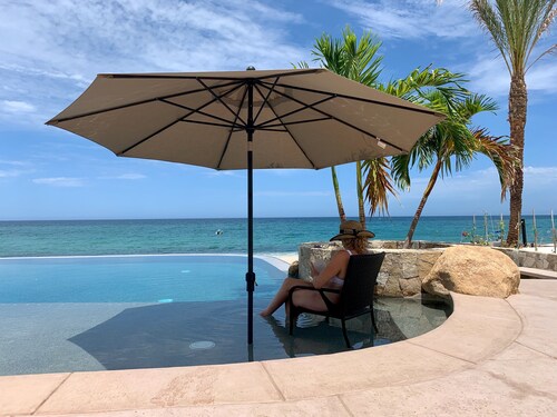 *RESORT STLYE, SWIM UP PALAPA BAR*  Sleep 20+ OCEAN FRONT “Hacienda Sonadora”