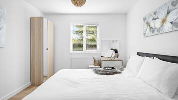 2 chambres, fer et planche Ă repasser, accĂšs Internet, draps fournis