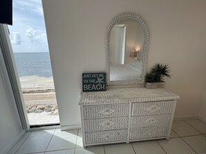 3 habitaciones, escritorio, tabla de planchar con plancha y wifi gratis 