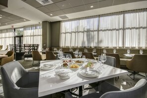 Café da manhã e jantar, culinária americana