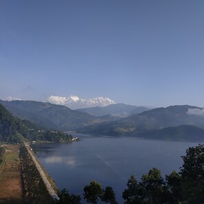 Unclassified image, 5 of 9, button