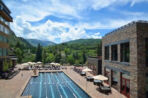 Piscine extérieure, piscine chauffée