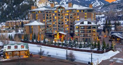 Resort / Spa, 8. Etage, Blick auf den Berg (BC), Ski-In / Out, Ski-Parkservice, Pool, Whirlpool, Zimmerservice
