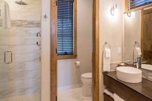 Hair dryer, towels, soap, shampoo - Large two bedroom villa in Boyne Falls, Northern Michigan 7/08 to 7/12 (Boyne Falls)