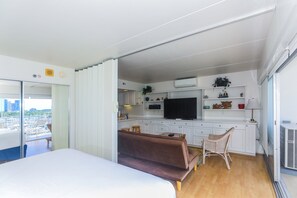 1 bedroom, iron/ironing board, free WiFi, bed sheets