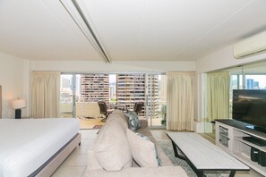 1 habitación, tabla de planchar con plancha, wifi gratis y ropa de cama 