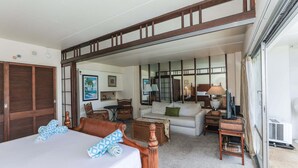 Unclassified image, 3 of 32, button - Perfect Location In Waikiki, Near Beach, Shopping, and Dining! (Honolulu)