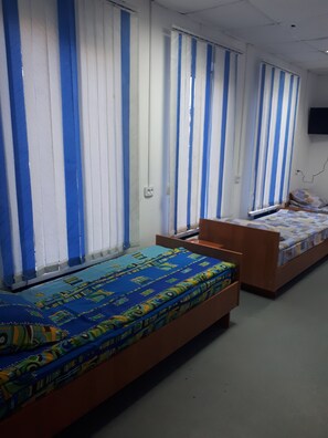 Iron/ironing board, free WiFi, bed sheets - Hostel Cozy Corner (Nakhodka)