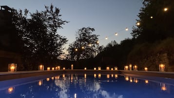 Piscine extérieure, piscine chauffée