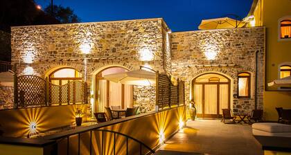 UNABHÄNGIGE WOHNUNG MIT 4 ZIMMERN IM RESORT MIT POOL UND GARTEN