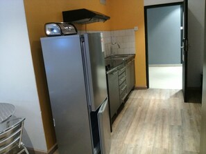 Frigorifero, microonde, forno, tostapane