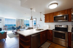 Fridge, microwave, oven, stovetop