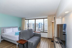 1 多间卧室、熨斗/熨衣板、上网接入、床单