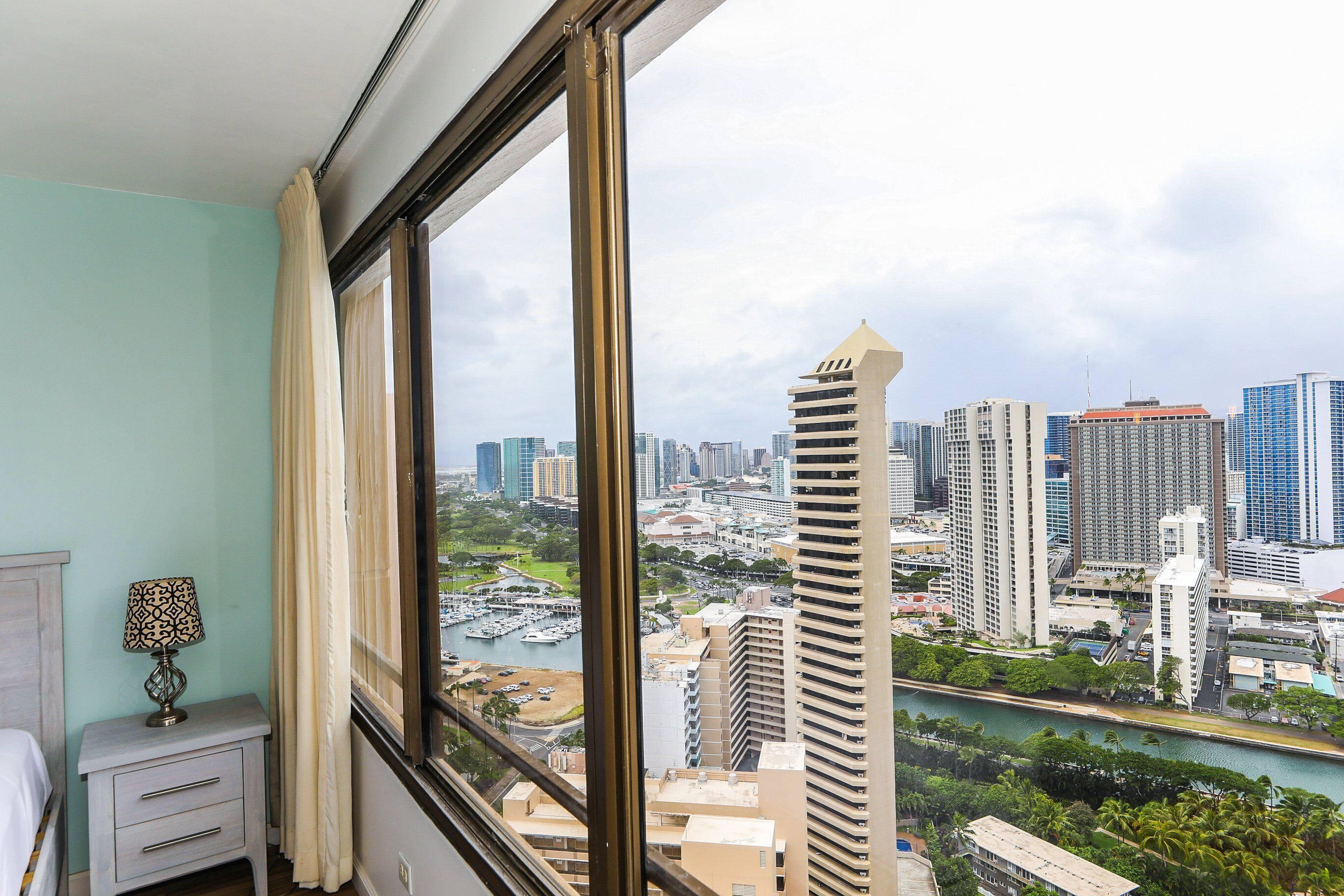 1 bedroom, iron/ironing board, internet, bed sheets