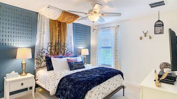 7 chambres, coffres-forts dans les chambres, bureau