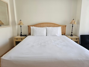 1 chambre, fer et planche à repasser, Wi-Fi gratuit, draps fournis
