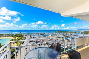 Property grounds - Desirable "44"; Stack At The Ilikai Hotel.  Unobstructed Ocean Views! (Honolulu)