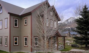 Exterior - The Townie (Crested Butte)
