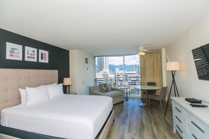 1 室のベッドルーム、アイロン / アイロン台、WiFi (無料)、ベッドシーツ