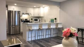 Fridge, microwave, oven, dishwasher
