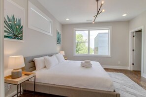 4 soverom, skrivebord, strykejern/-brett og wi-fi