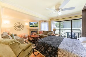 3 bedrooms, iron/ironing board, travel crib, WiFi