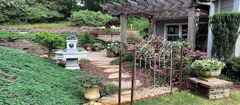 "Lake Lanier Islands House Rental"