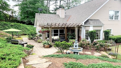 "Lake Lanier Islands House Rental" 