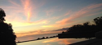 Luxury Villa Overlooking the Caribbean Sea