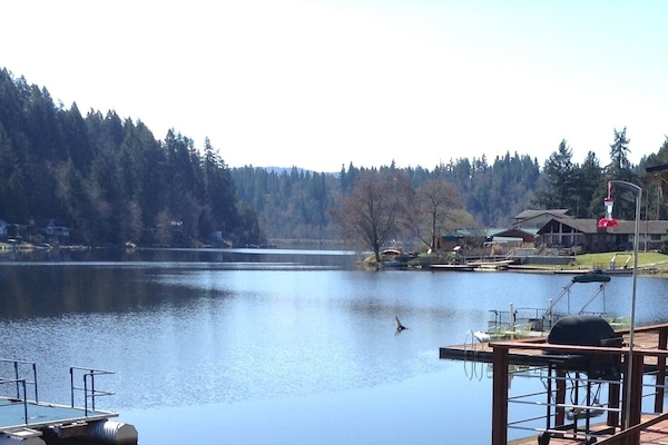 The ultimate lake experience! Stay and play. or adventure out!